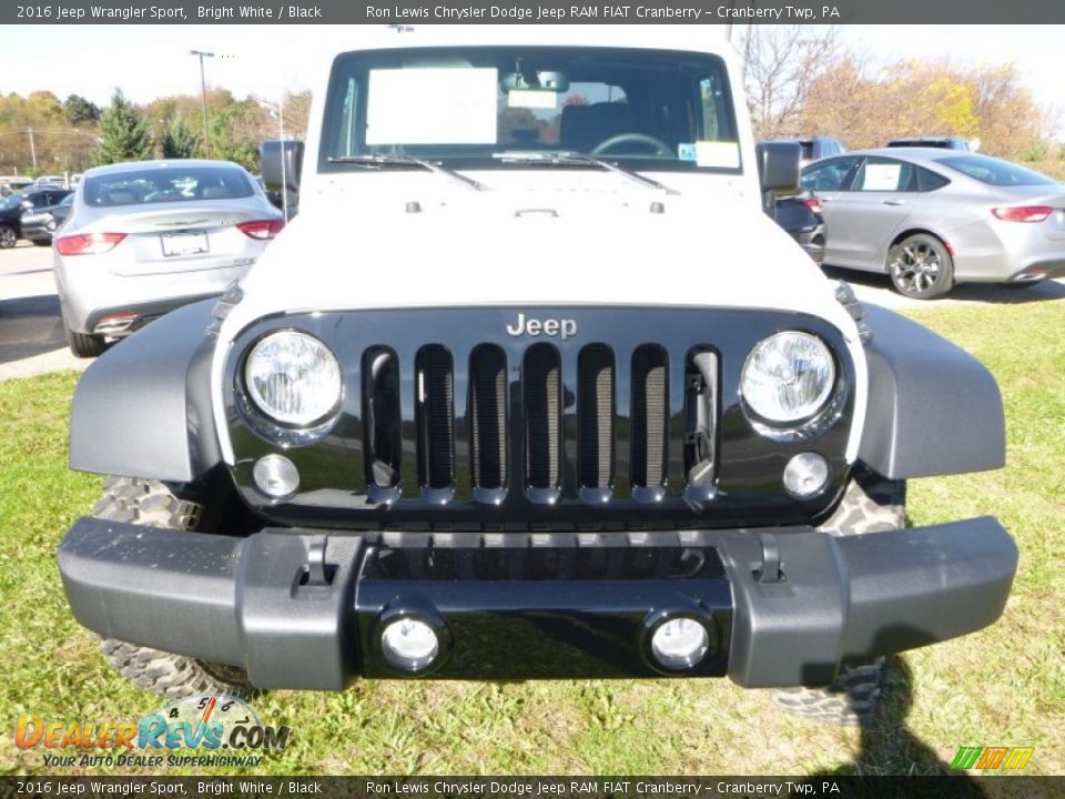 2016 Jeep Wrangler Sport Bright White / Black Photo #12