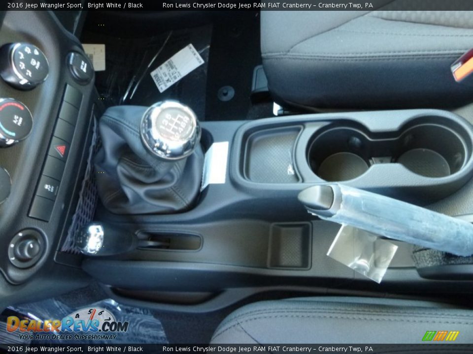 2016 Jeep Wrangler Sport Bright White / Black Photo #19