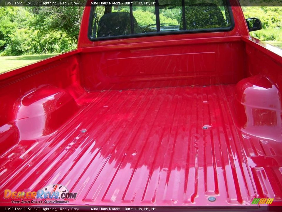 1993 Ford F150 SVT Lightning Red / Grey Photo #16