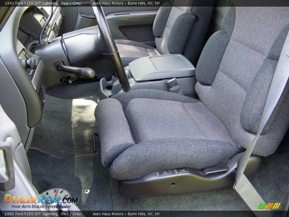 Grey Interior - 1993 Ford F150 SVT Lightning Photo #22