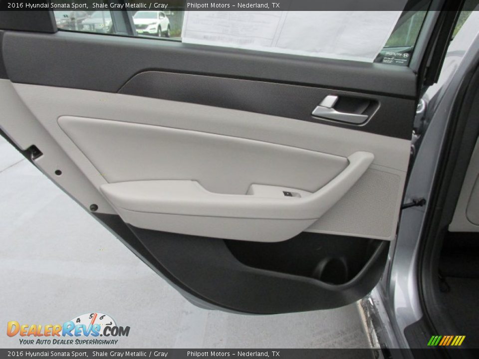 2016 Hyundai Sonata Sport Shale Gray Metallic / Gray Photo #17