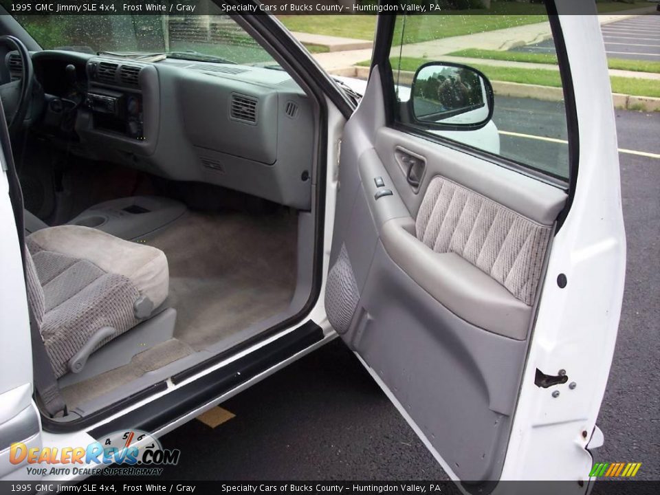 1995 GMC Jimmy SLE 4x4 Frost White / Gray Photo #22