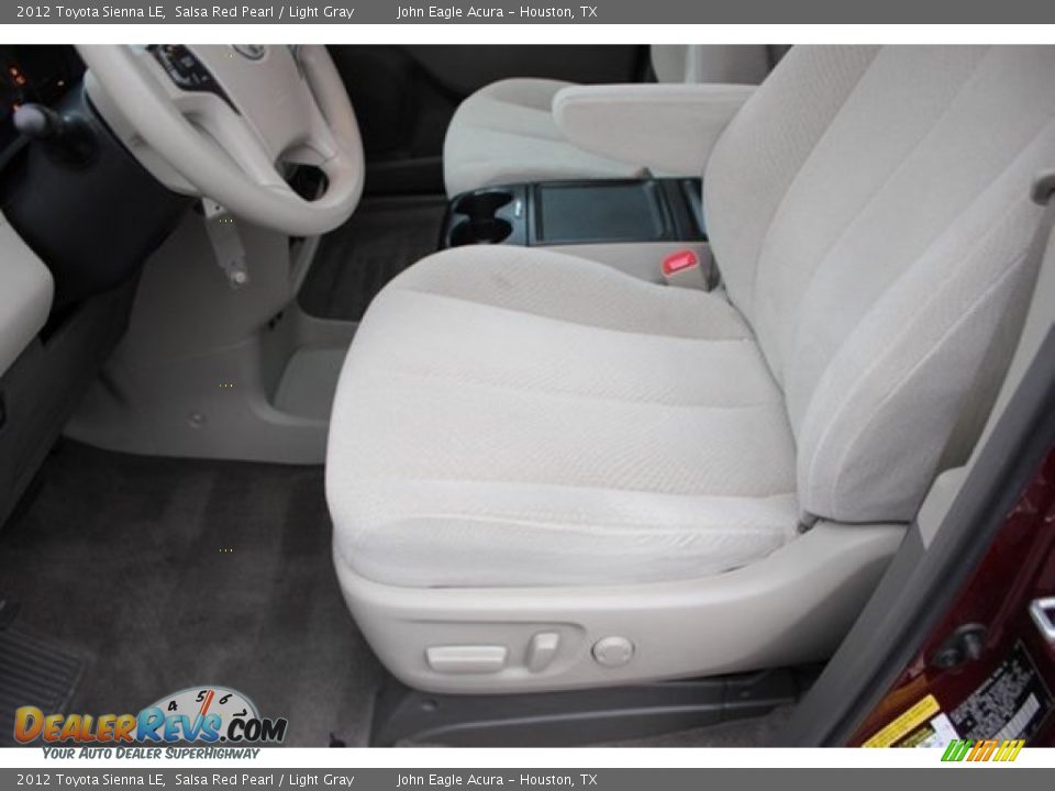 2012 Toyota Sienna LE Salsa Red Pearl / Light Gray Photo #15