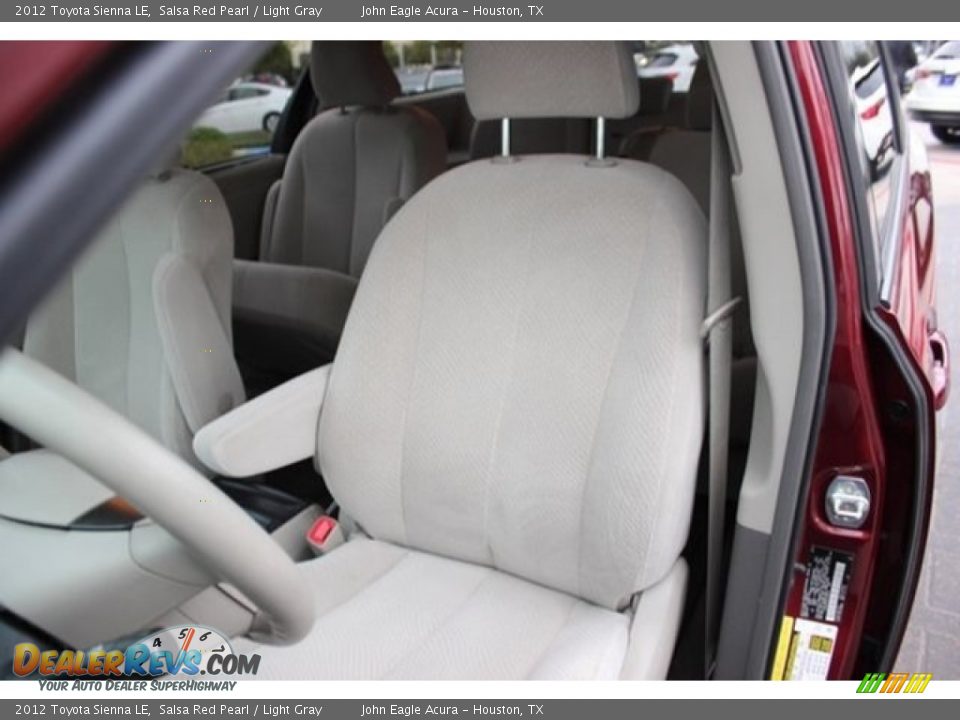 2012 Toyota Sienna LE Salsa Red Pearl / Light Gray Photo #16
