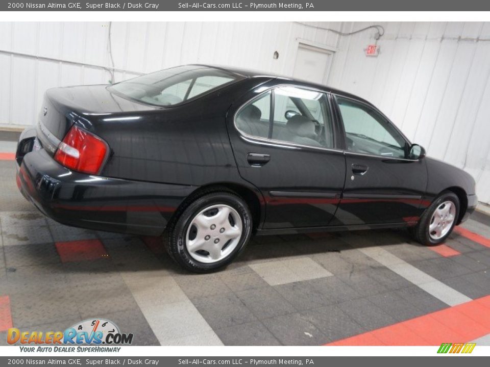 2000 Nissan Altima GXE Super Black / Dusk Gray Photo #7