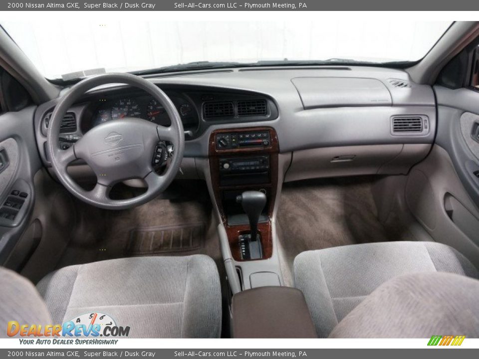 2000 Nissan Altima GXE Super Black / Dusk Gray Photo #21