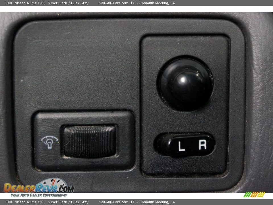 2000 Nissan Altima GXE Super Black / Dusk Gray Photo #25