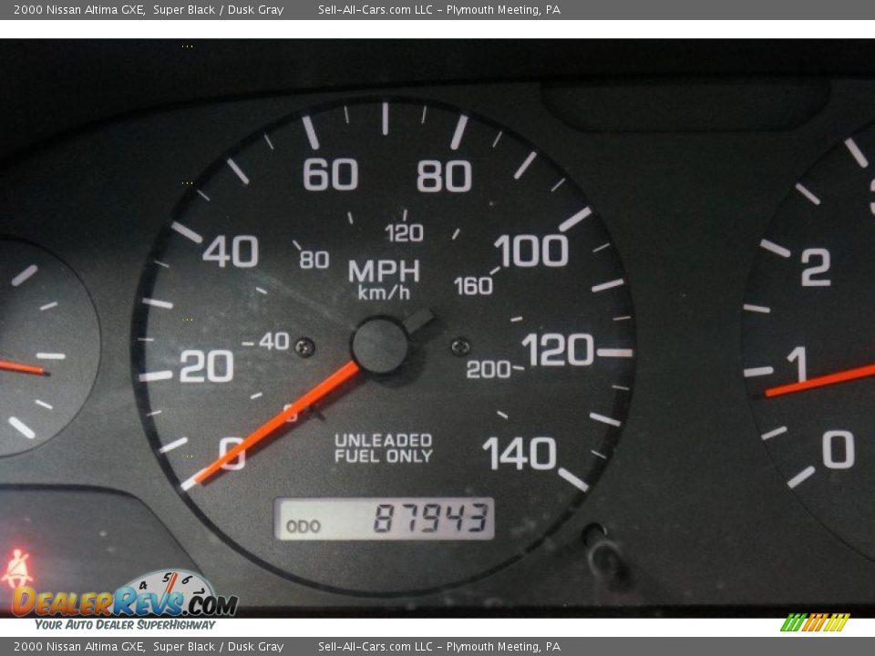 2000 Nissan Altima GXE Super Black / Dusk Gray Photo #27
