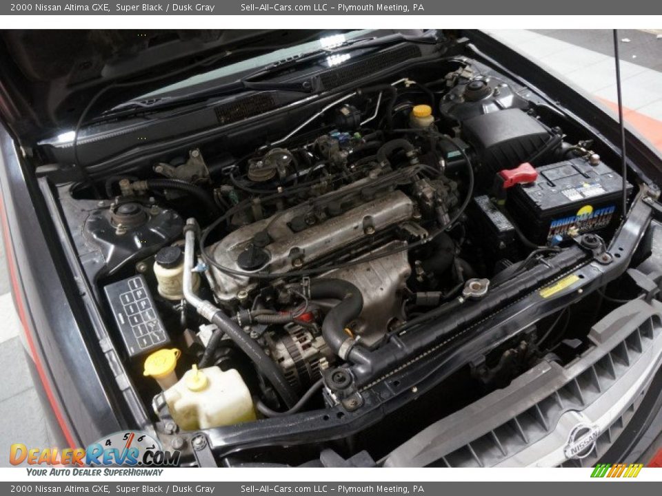 2000 Nissan Altima GXE Super Black / Dusk Gray Photo #34