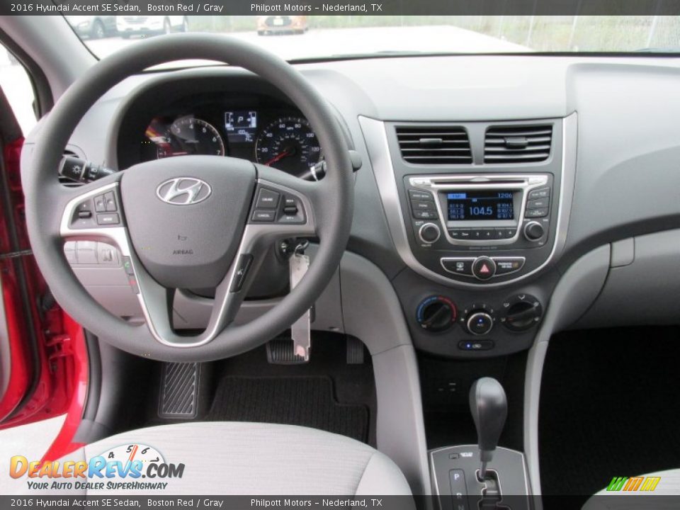 2016 Hyundai Accent SE Sedan Boston Red / Gray Photo #23