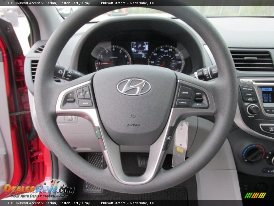 2016 Hyundai Accent SE Sedan Boston Red / Gray Photo #28