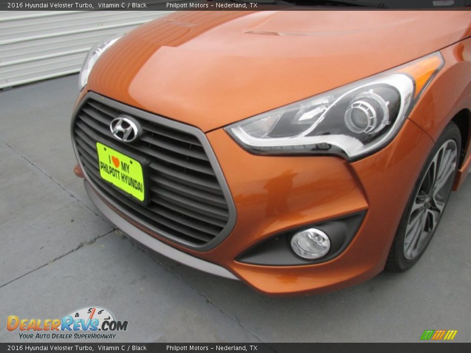 2016 Hyundai Veloster Turbo Vitamin C / Black Photo #10