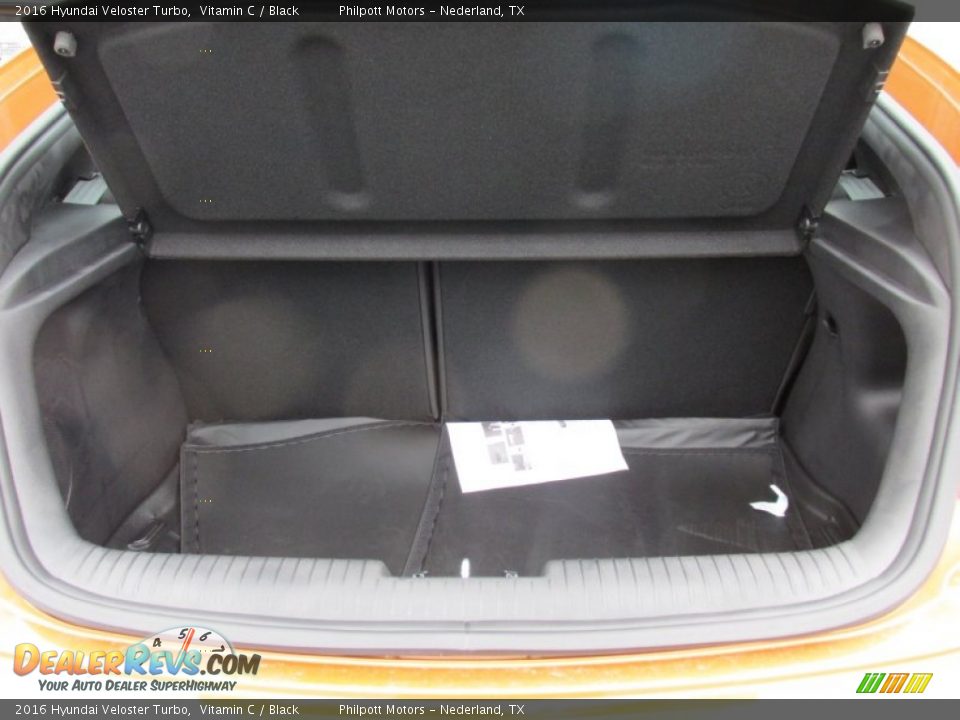 2016 Hyundai Veloster Turbo Trunk Photo #15