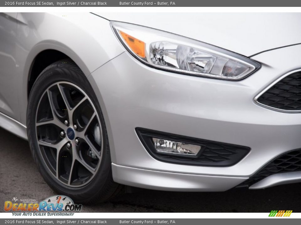 2016 Ford Focus SE Sedan Ingot Silver / Charcoal Black Photo #3