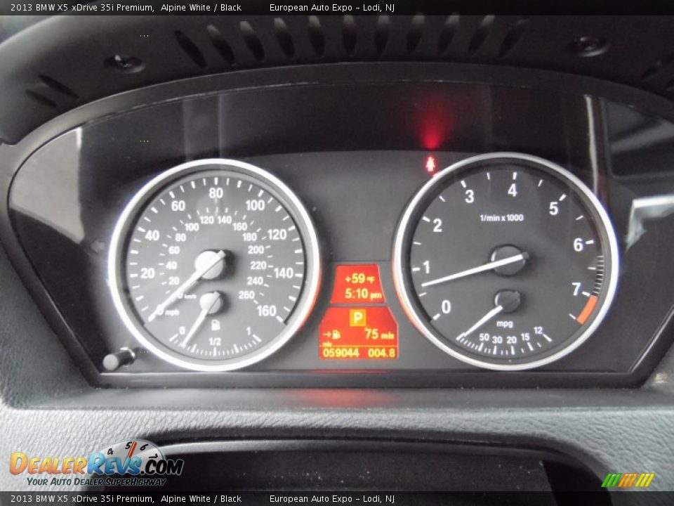 2013 BMW X5 xDrive 35i Premium Alpine White / Black Photo #32