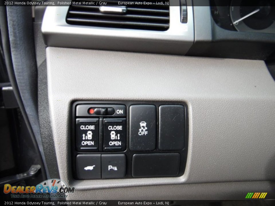 2012 Honda Odyssey Touring Polished Metal Metallic / Gray Photo #35