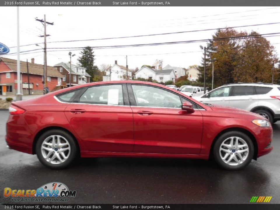 Ruby Red Metallic 2016 Ford Fusion SE Photo #4