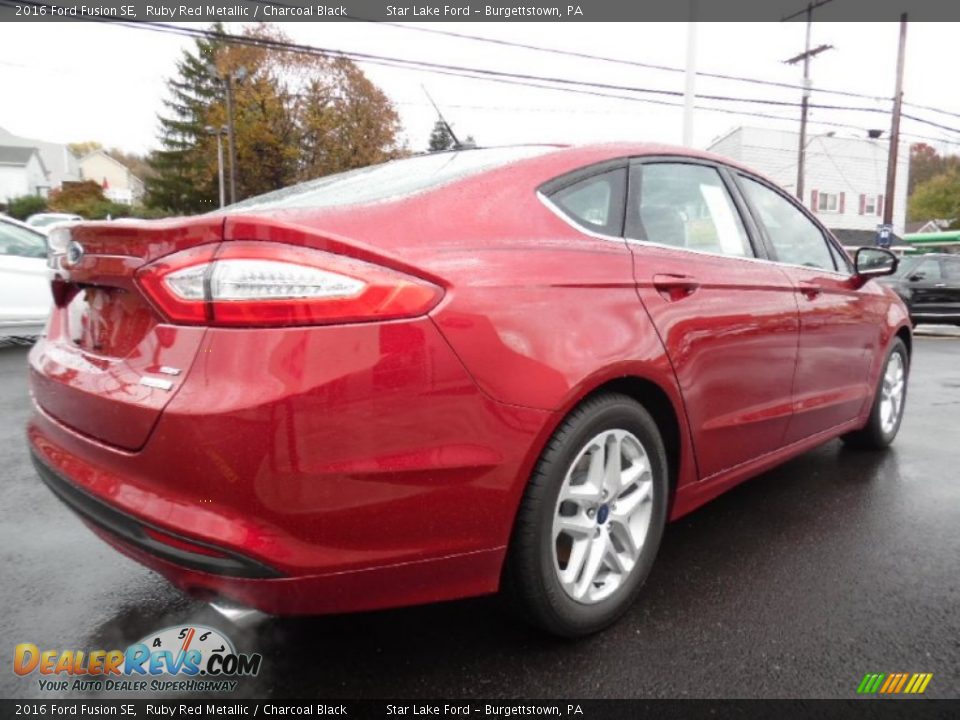 2016 Ford Fusion SE Ruby Red Metallic / Charcoal Black Photo #6