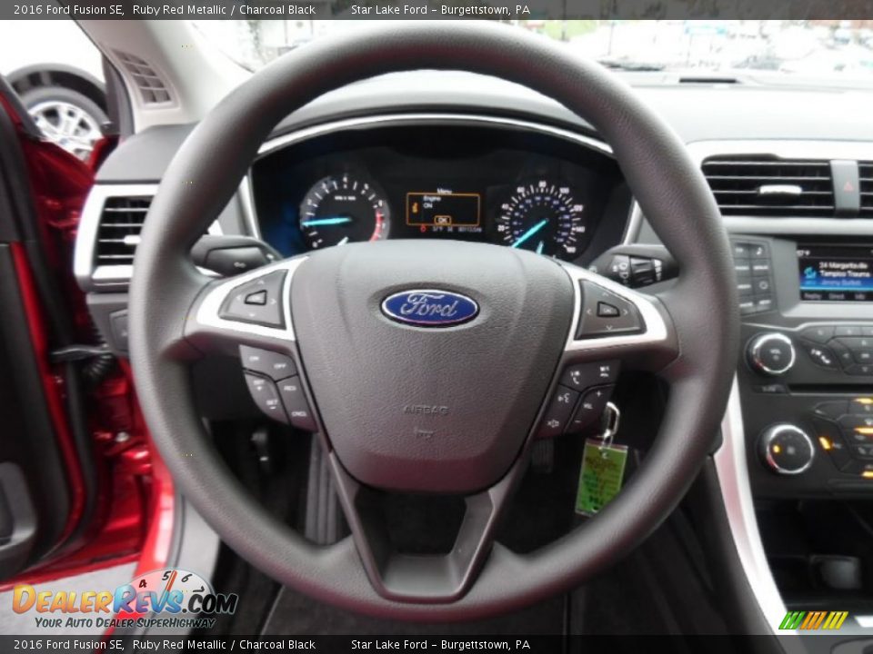 2016 Ford Fusion SE Steering Wheel Photo #16