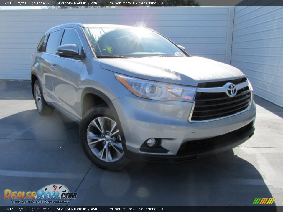 2015 Toyota Highlander XLE Silver Sky Metallic / Ash Photo #1