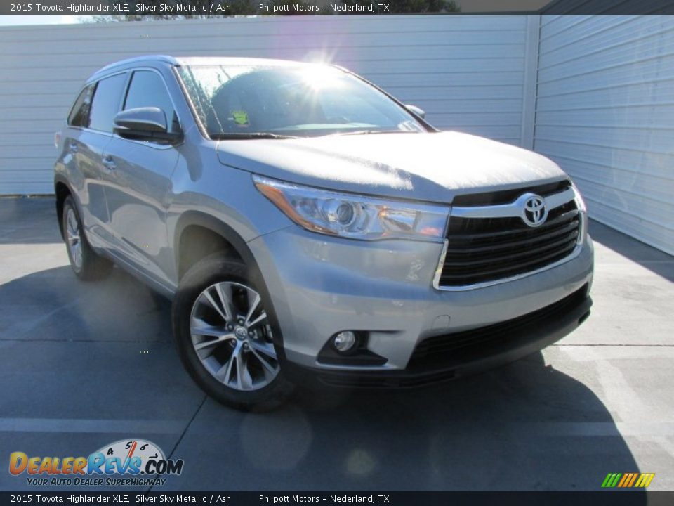 2015 Toyota Highlander XLE Silver Sky Metallic / Ash Photo #2