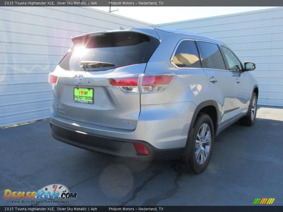 2015 Toyota Highlander XLE Silver Sky Metallic / Ash Photo #4