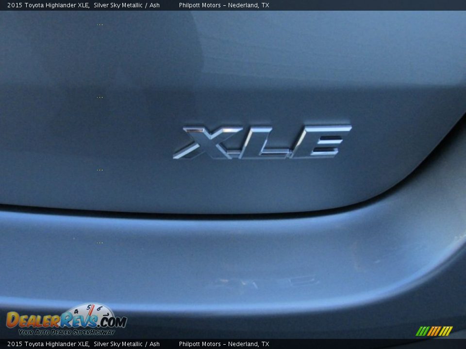 2015 Toyota Highlander XLE Silver Sky Metallic / Ash Photo #14
