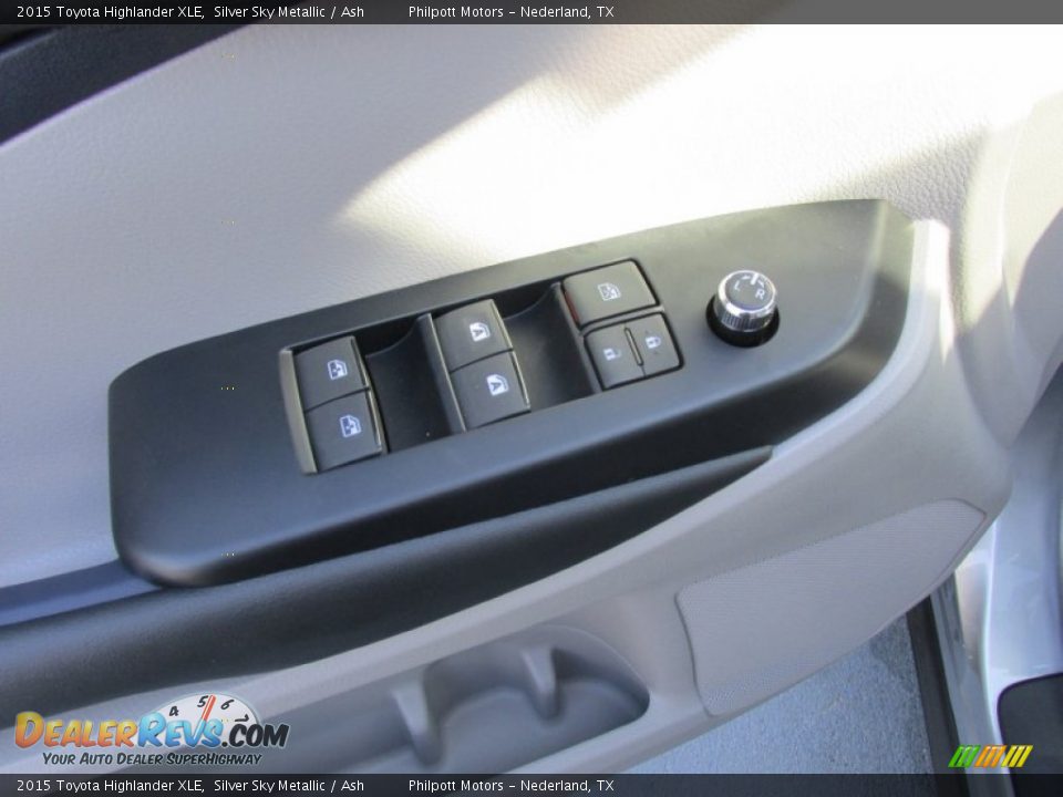 2015 Toyota Highlander XLE Silver Sky Metallic / Ash Photo #21