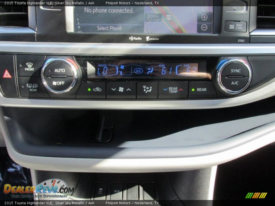 2015 Toyota Highlander XLE Silver Sky Metallic / Ash Photo #28