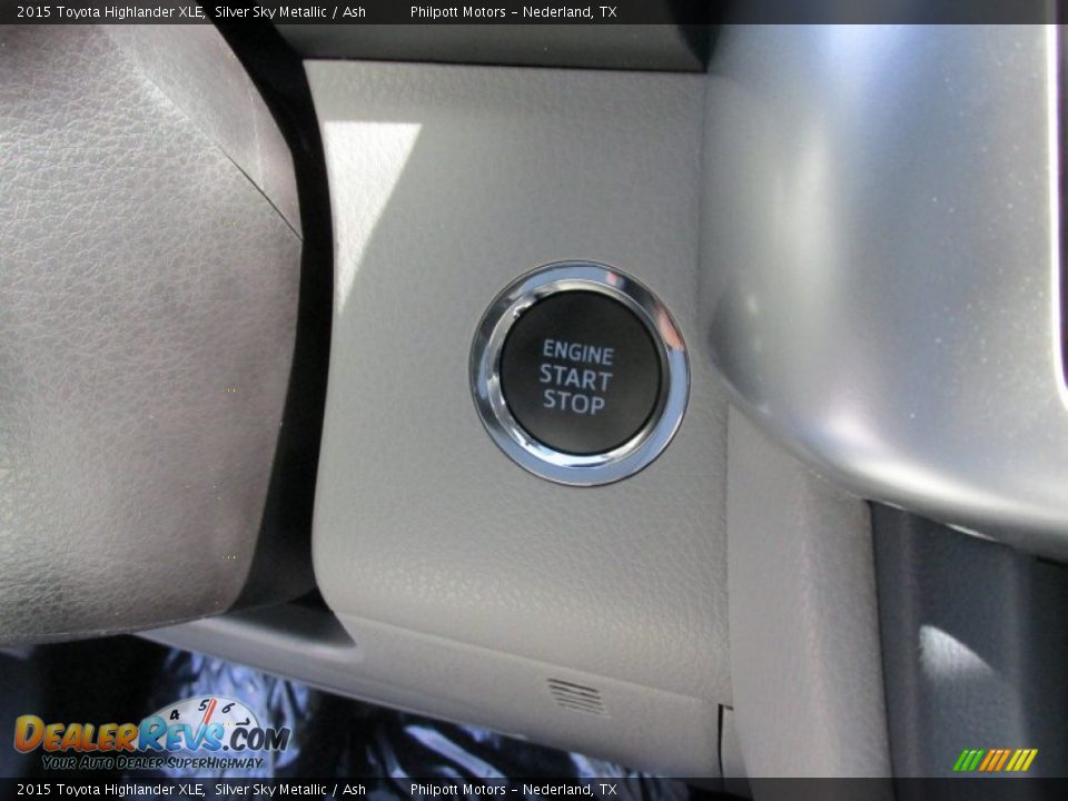 2015 Toyota Highlander XLE Silver Sky Metallic / Ash Photo #32