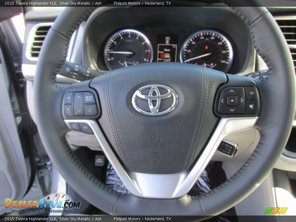 2015 Toyota Highlander XLE Silver Sky Metallic / Ash Photo #33