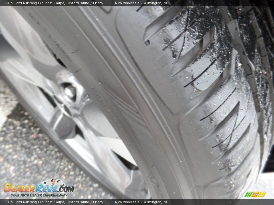 2015 Ford Mustang EcoBoost Coupe Oxford White / Ebony Photo #9