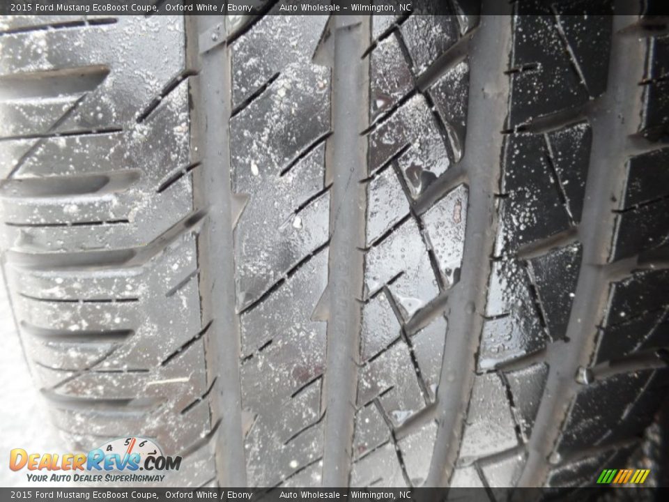 2015 Ford Mustang EcoBoost Coupe Oxford White / Ebony Photo #10