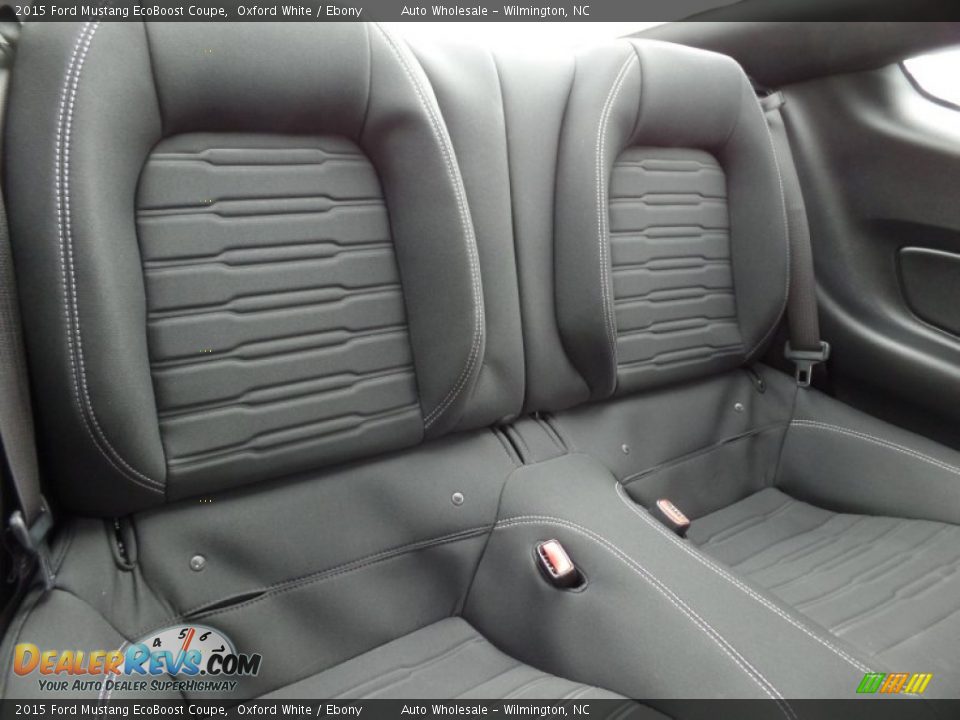 2015 Ford Mustang EcoBoost Coupe Oxford White / Ebony Photo #14