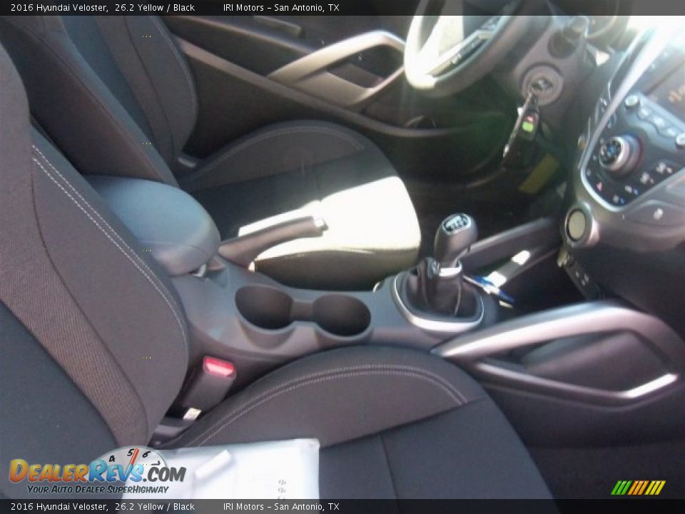 2016 Hyundai Veloster 26.2 Yellow / Black Photo #14
