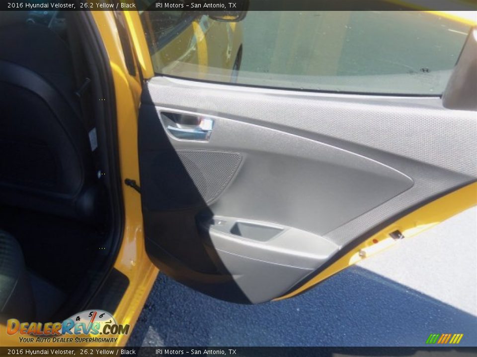 2016 Hyundai Veloster 26.2 Yellow / Black Photo #15