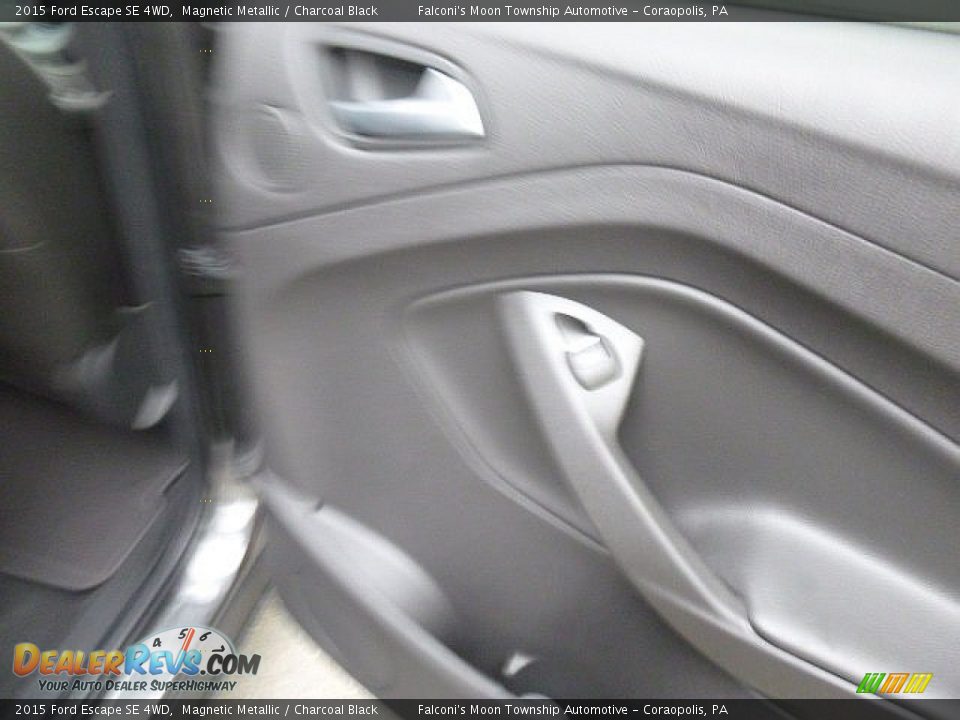 2015 Ford Escape SE 4WD Magnetic Metallic / Charcoal Black Photo #25