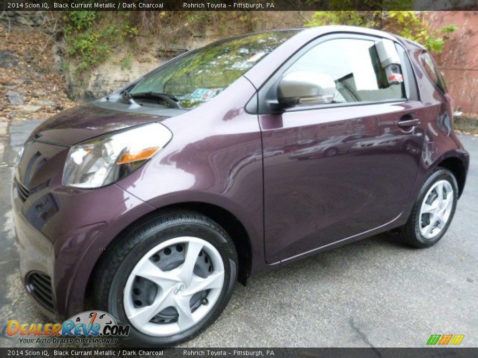 Front 3/4 View of 2014 Scion iQ  Photo #3