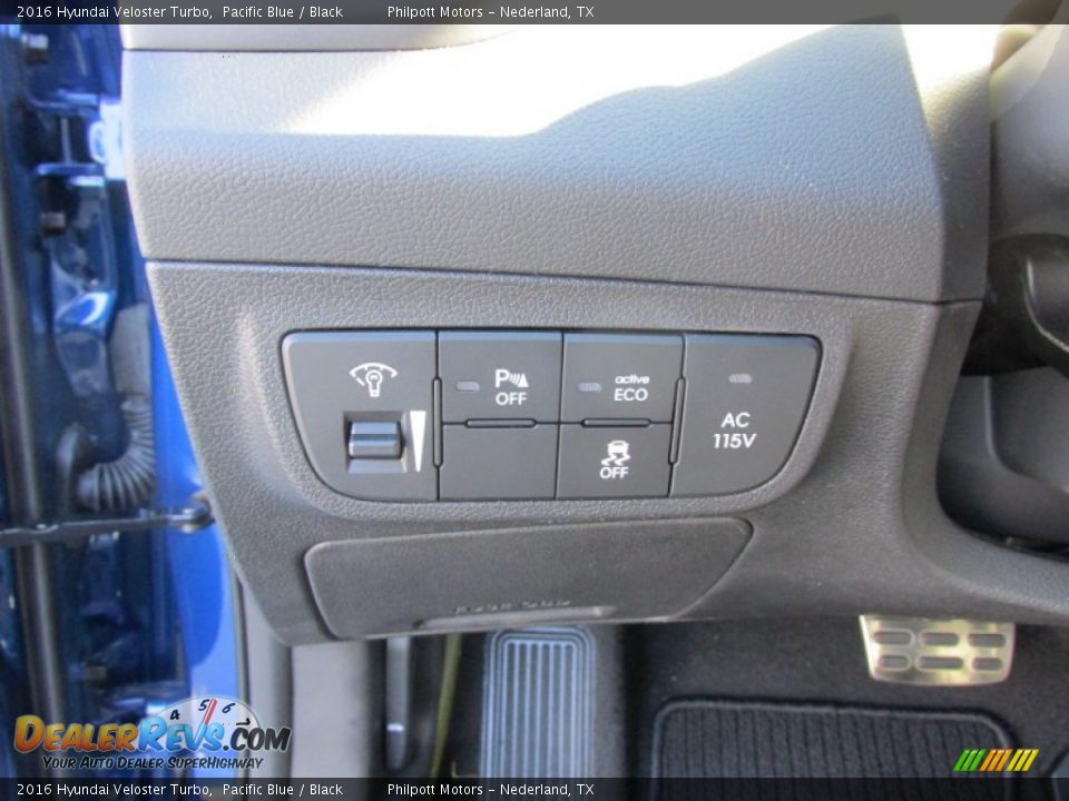 2016 Hyundai Veloster Turbo Pacific Blue / Black Photo #30