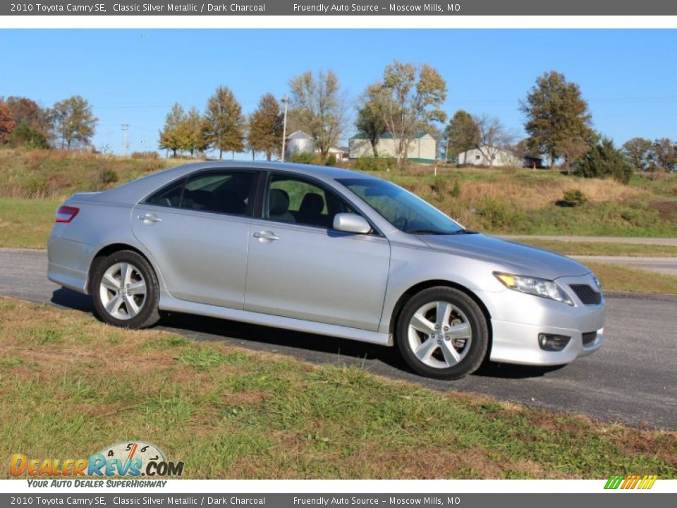 2010 Toyota Camry SE Classic Silver Metallic / Dark Charcoal Photo #20