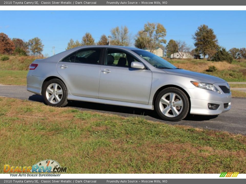 2010 Toyota Camry SE Classic Silver Metallic / Dark Charcoal Photo #23