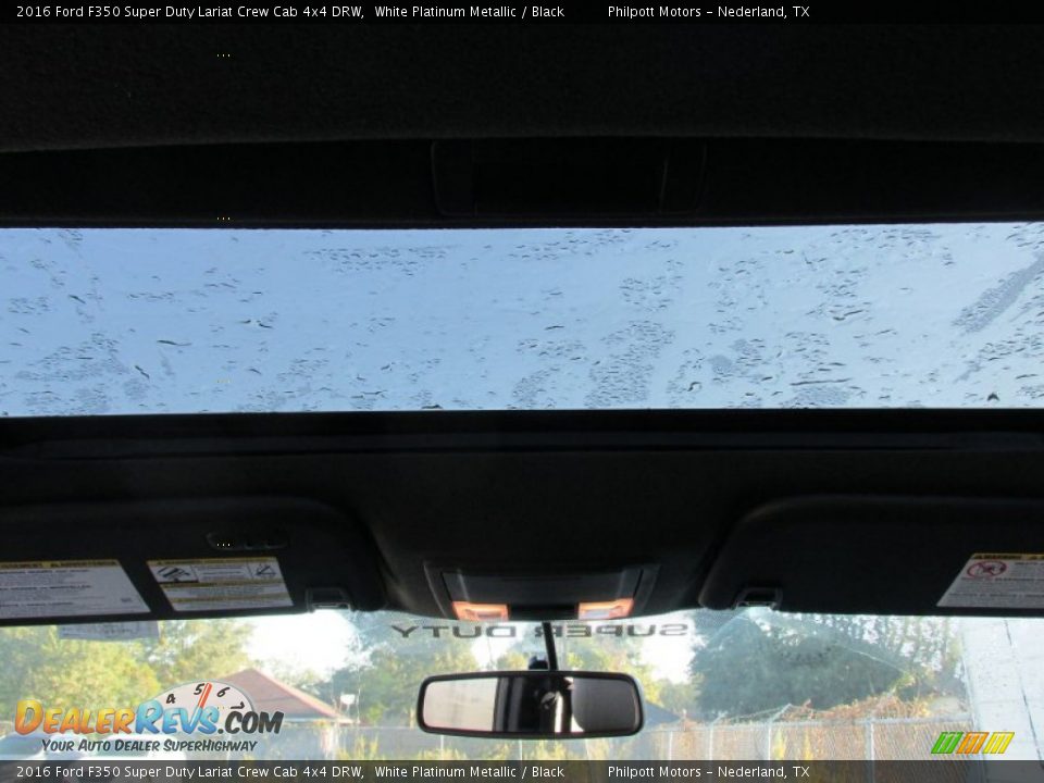 2016 Ford F350 Super Duty Lariat Crew Cab 4x4 DRW White Platinum Metallic / Black Photo #28