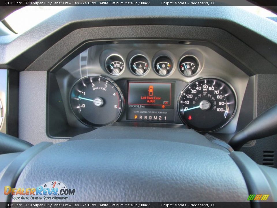2016 Ford F350 Super Duty Lariat Crew Cab 4x4 DRW White Platinum Metallic / Black Photo #36