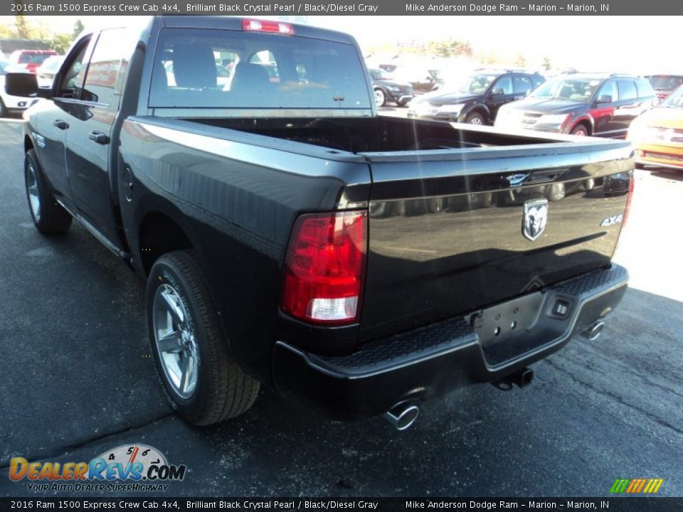 2016 Ram 1500 Express Crew Cab 4x4 Brilliant Black Crystal Pearl / Black/Diesel Gray Photo #3