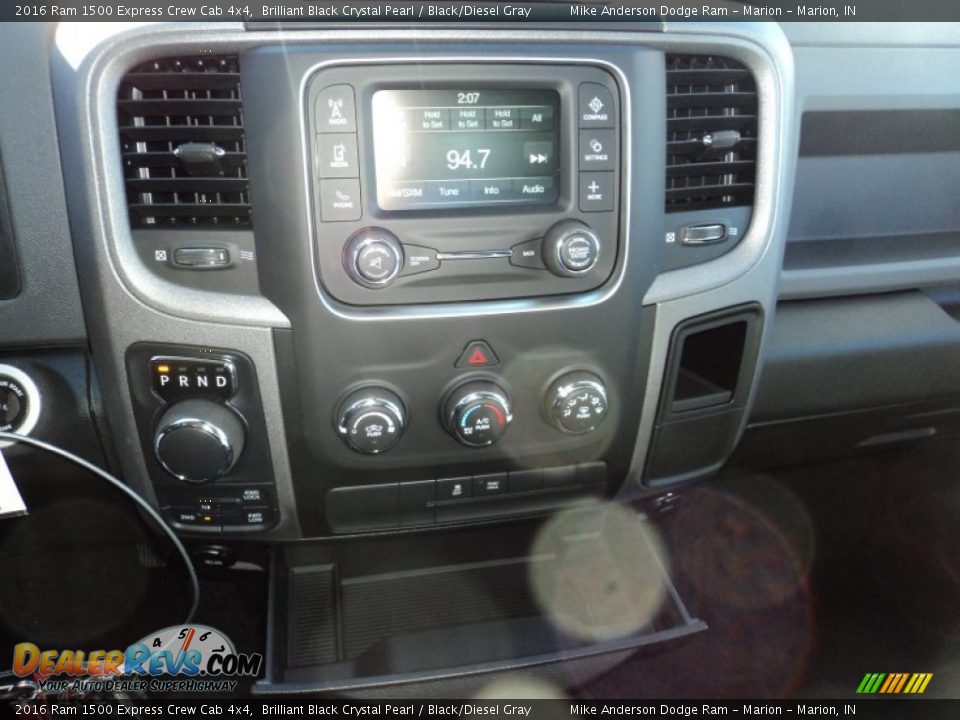 2016 Ram 1500 Express Crew Cab 4x4 Brilliant Black Crystal Pearl / Black/Diesel Gray Photo #5