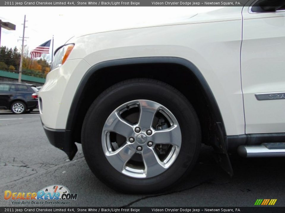 2011 Jeep Grand Cherokee Limited 4x4 Stone White / Black/Light Frost Beige Photo #12
