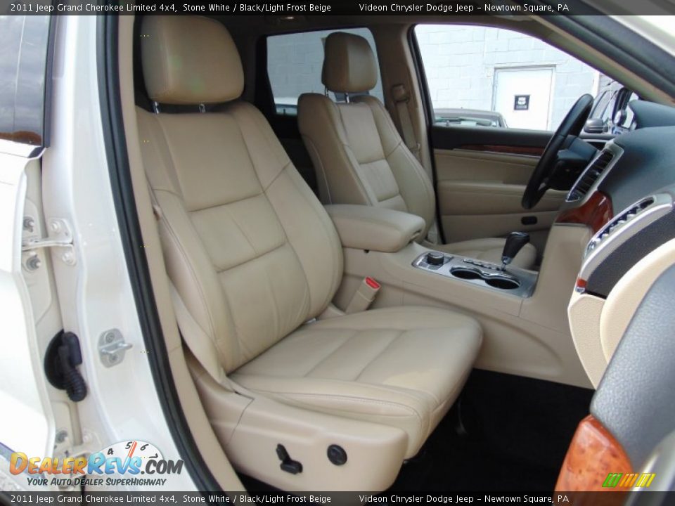2011 Jeep Grand Cherokee Limited 4x4 Stone White / Black/Light Frost Beige Photo #20