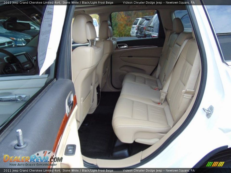 2011 Jeep Grand Cherokee Limited 4x4 Stone White / Black/Light Frost Beige Photo #21