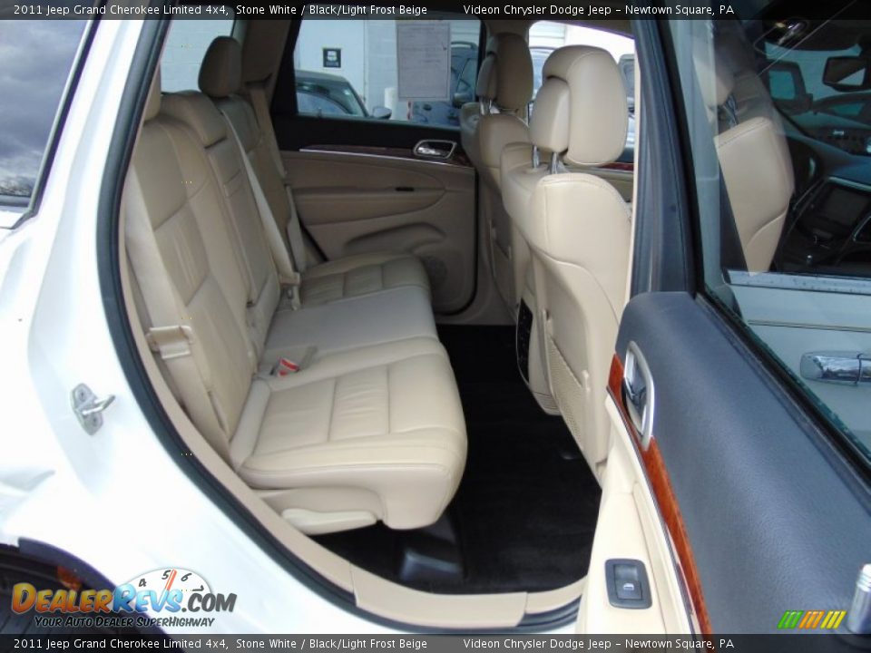 2011 Jeep Grand Cherokee Limited 4x4 Stone White / Black/Light Frost Beige Photo #22
