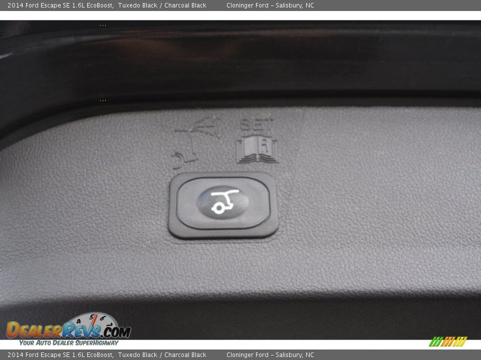 2014 Ford Escape SE 1.6L EcoBoost Tuxedo Black / Charcoal Black Photo #15